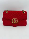 Gucci Marmont håndveske i rød fløyel