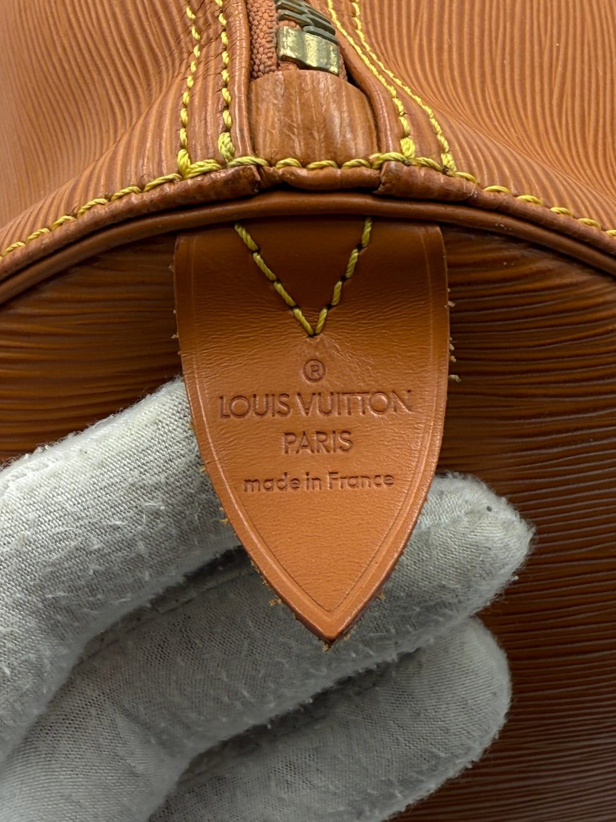Louis Vuitton Keepall 50 Travel Bag in Honey Epi Leather – image 2