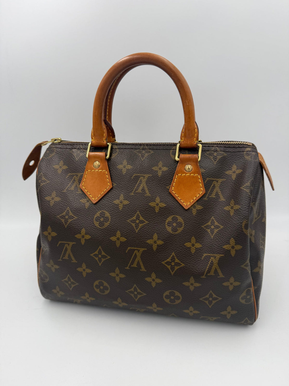 Louis Vuitton LOUIS VUITTON Speedy 25 Monogram Handbag