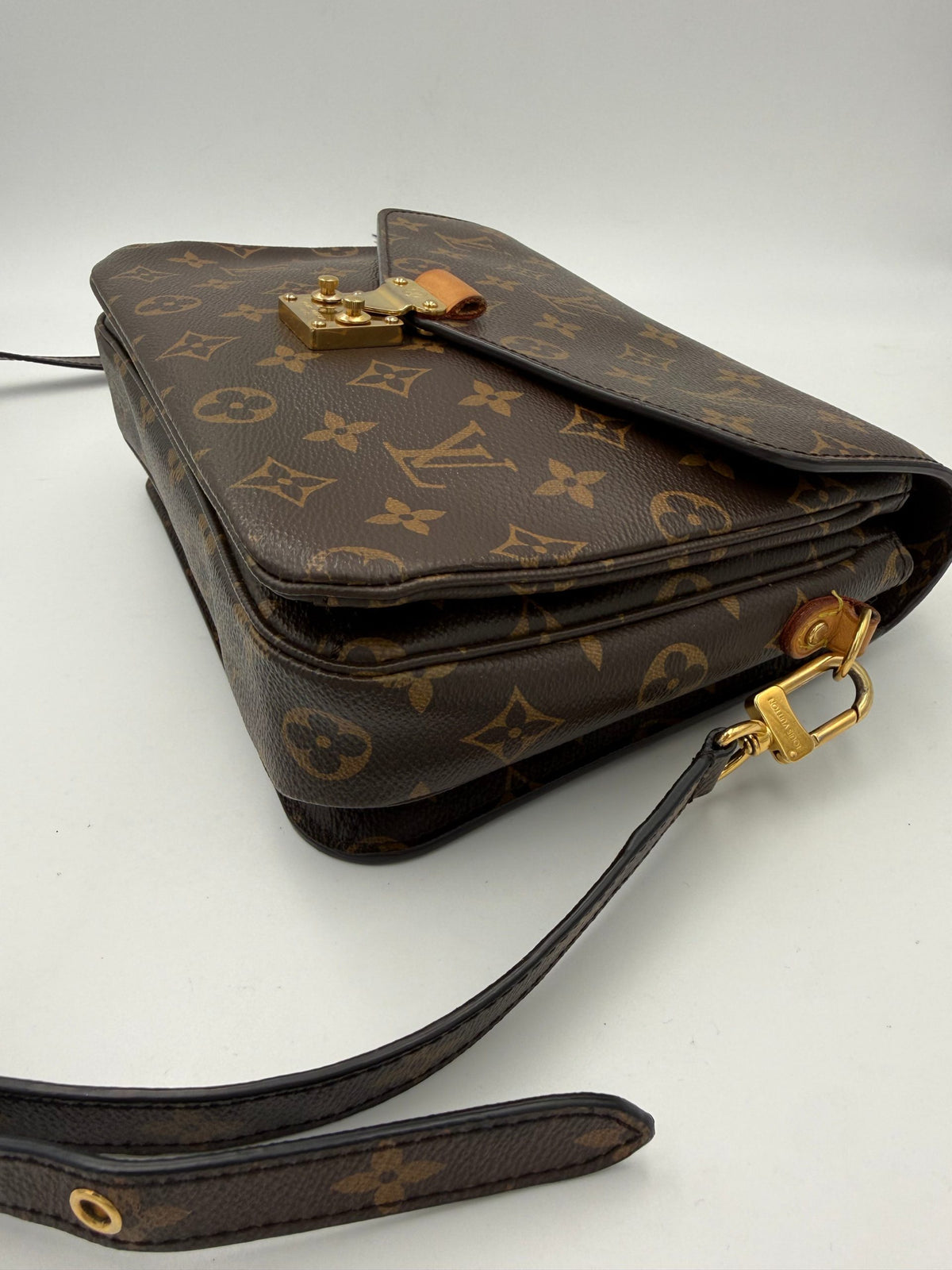 Louis Vuitton Métis Bandoulière veske i Monogram-canvas – bilde 8