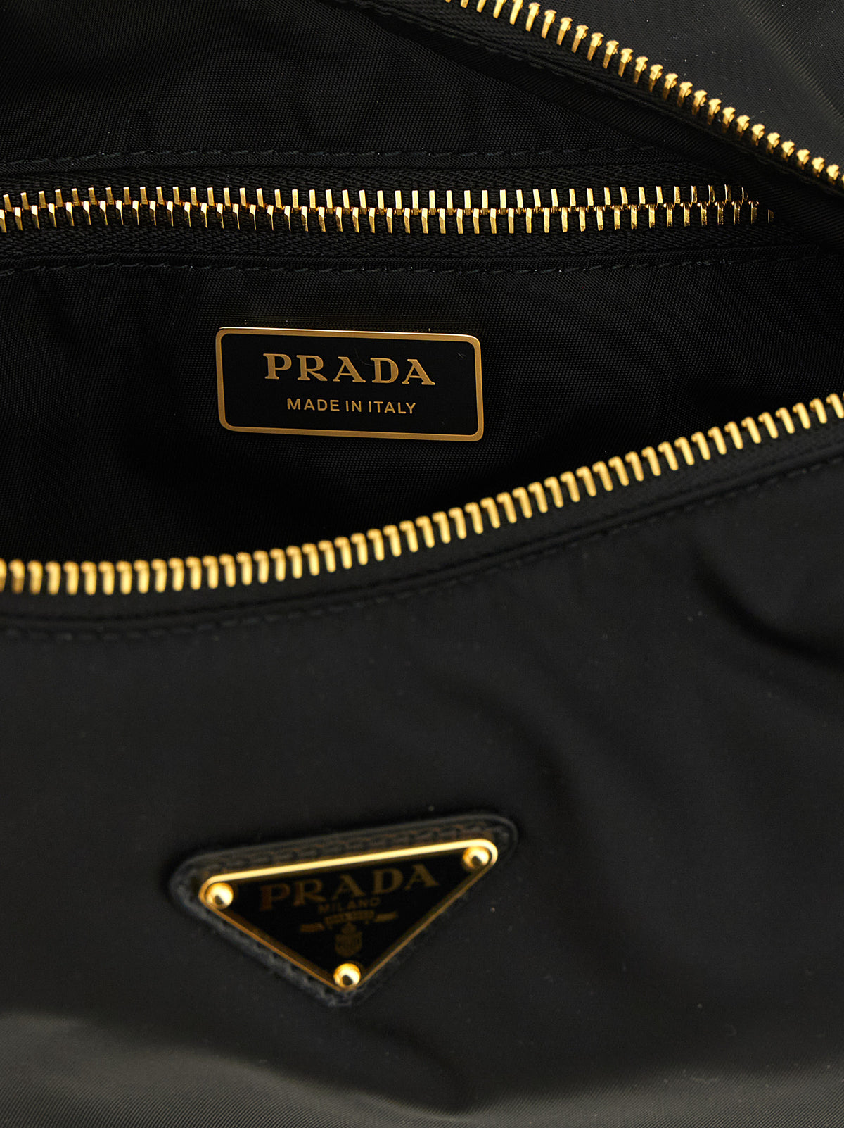 Prada Explore axelväska i svart Re-Nylon – bild 4