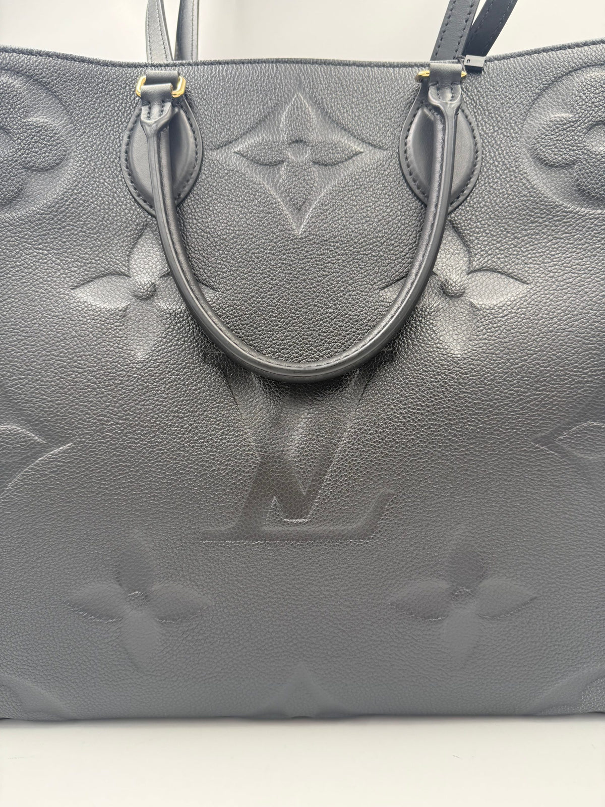 Louis Vuitton OnTheGo GM handväska i Monogram Empreinte – bild 2