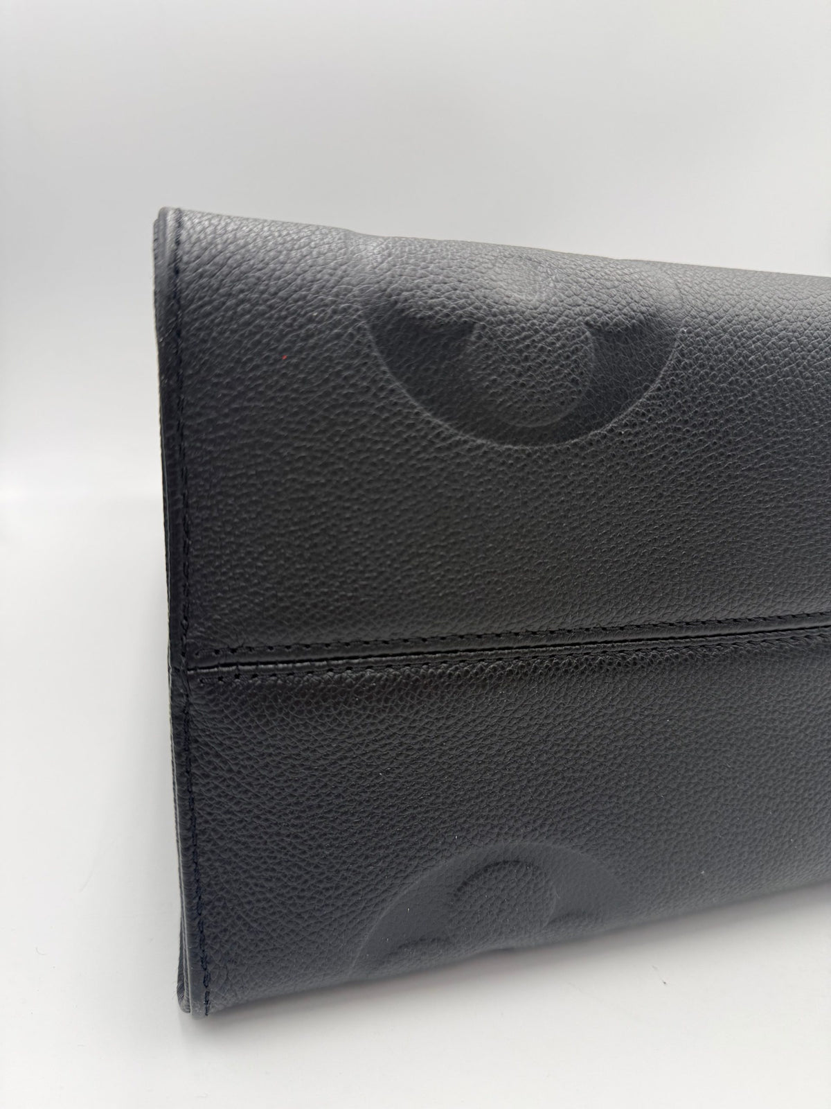 Louis Vuitton OnTheGo GM handväska i Monogram Empreinte – bild 8